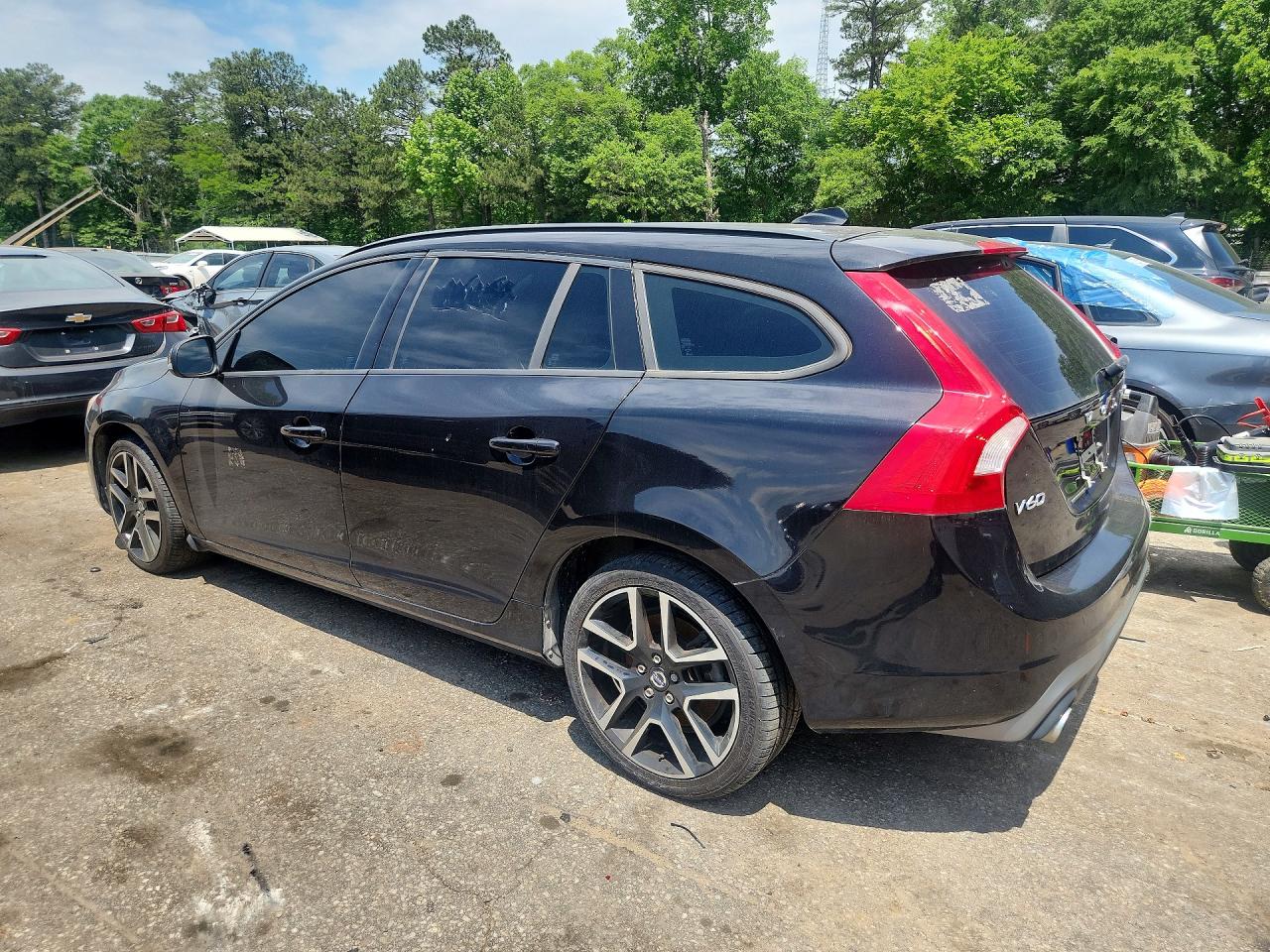 2018 VOLVO V60 VIN YV140MELXJ2389290 photo 2
