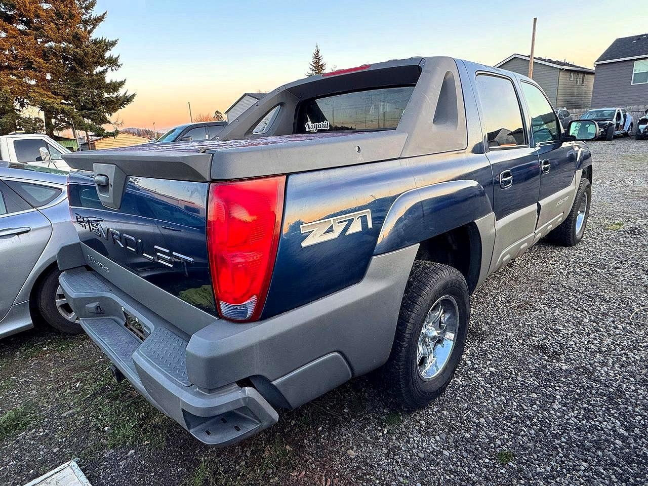 2002 Chevrolet Avalanche VIN 3GNEK13T32G137306 photo 4