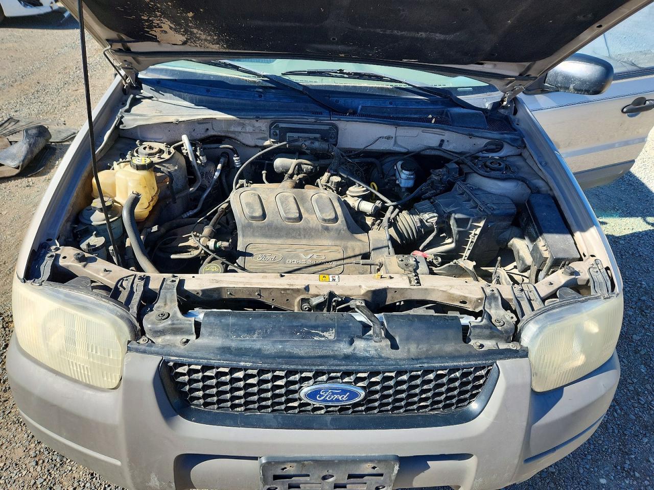 2001 FORD Escape VIN 1FMYU02171KA68598 photo 11