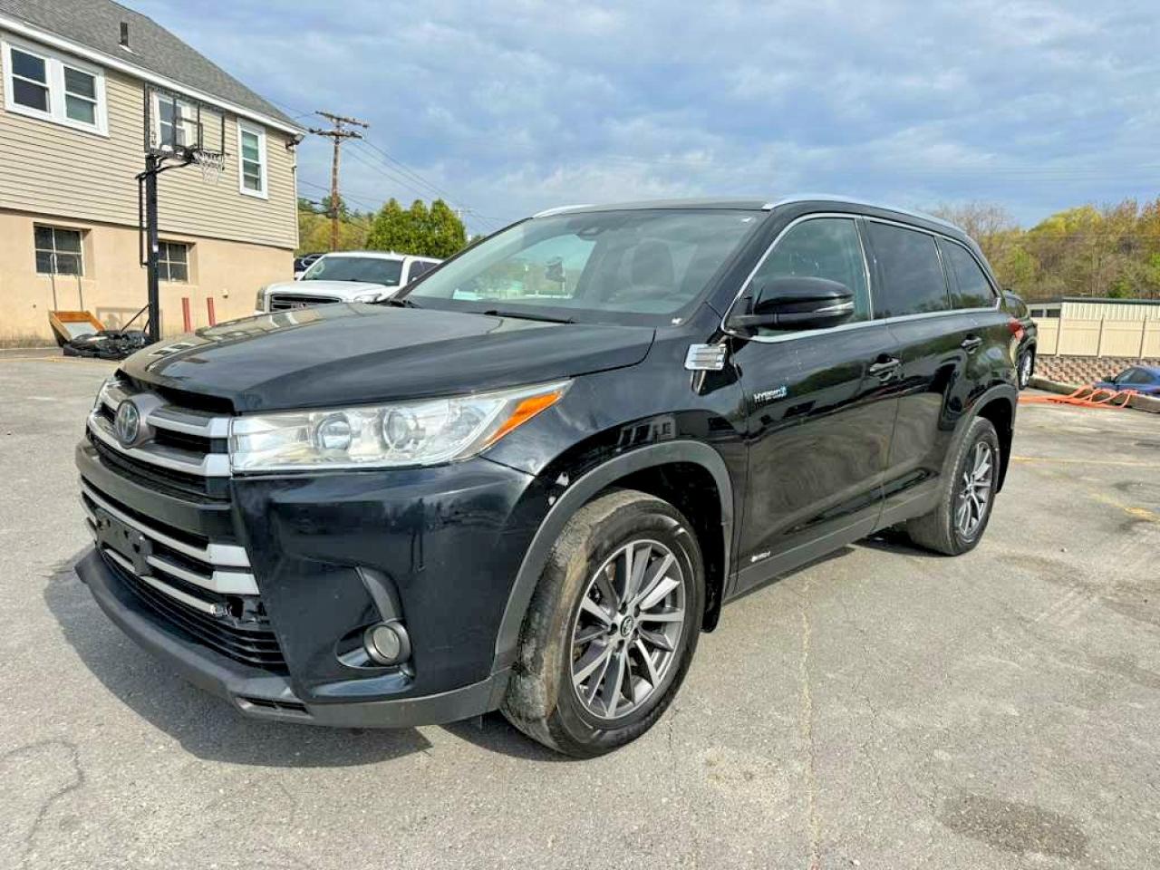 2019 TOYOTA Highlander VIN 5TDJGRFH9KS062515 photo 1