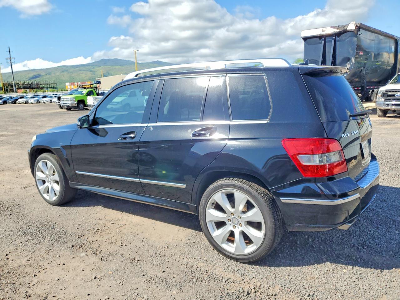 2011 Mercedes-Benz Glk-class VIN WDCGG5GB8BF553942 photo 2