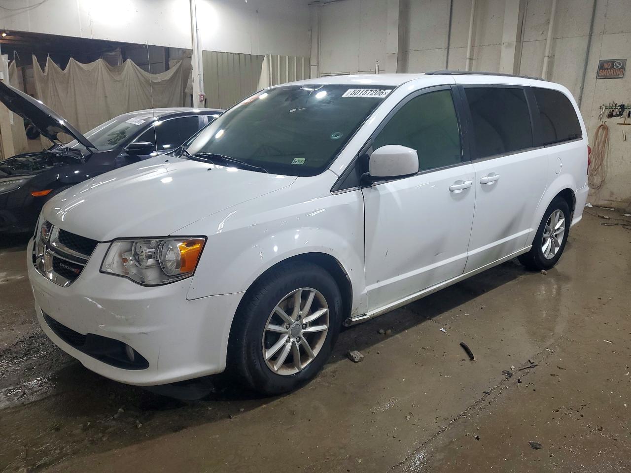 2020 Dodge Caravan VIN 2C4RDGCG5LR173732 photo 1