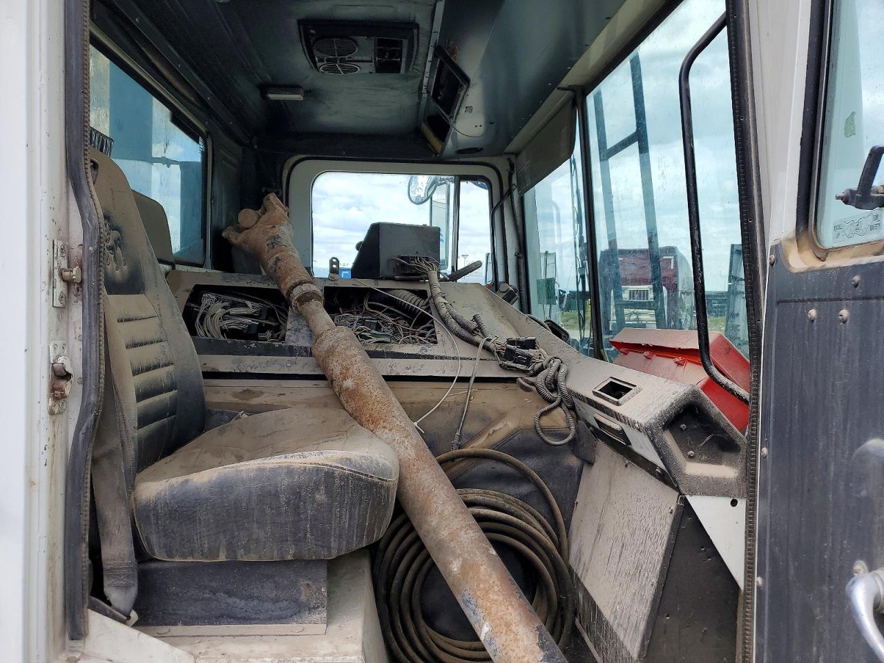 2002 MACK Mr6405 VIN 1M2K194Y72M019968 photo 5