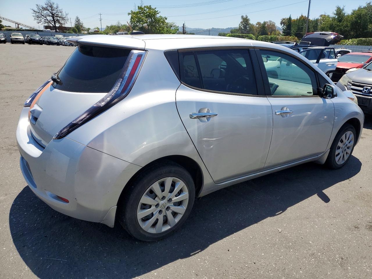 2015 Nissan Leaf VIN 1N4AZ0CP3FC309588 photo 3