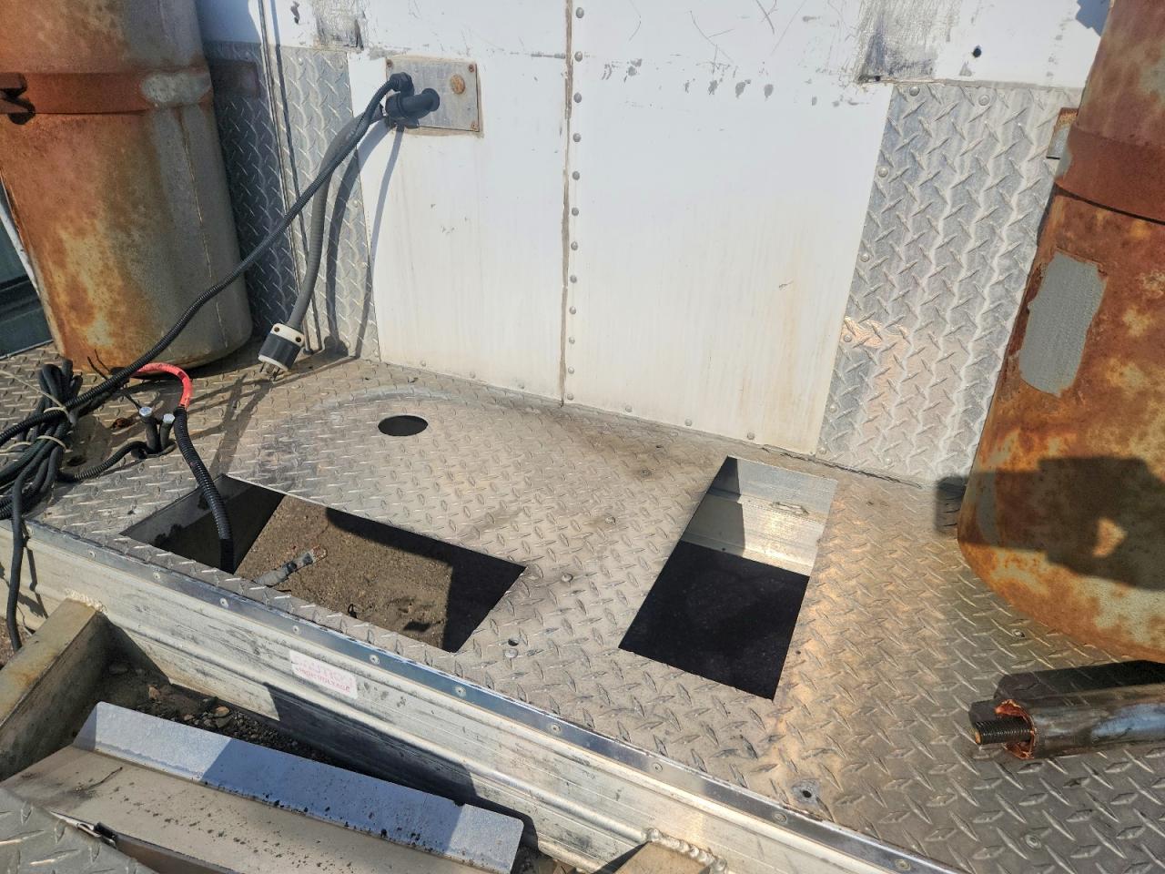 2005 PELSUE FIBER OPTIC SPLICING TRAILER VIN 4FGA511205C083957 photo 8