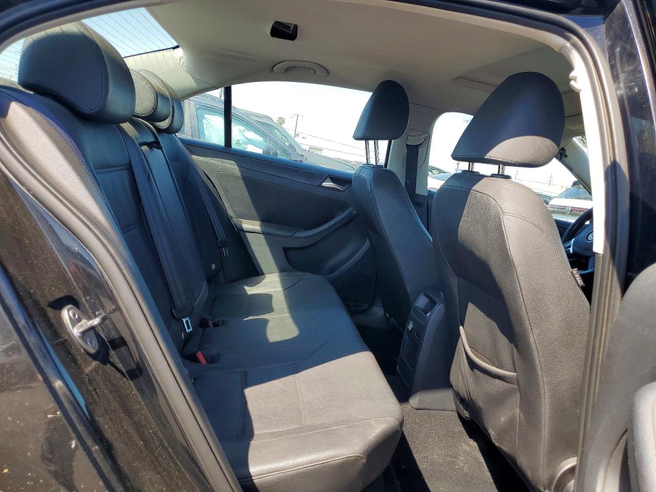 2011 VOLK Jetta VIN 3VWDZ7AJ1BM357952 photo 10