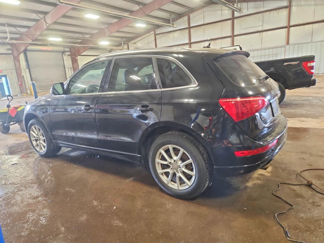 2010 AUDI Q5 VIN WA1LKAFP9AA107149 photo 2