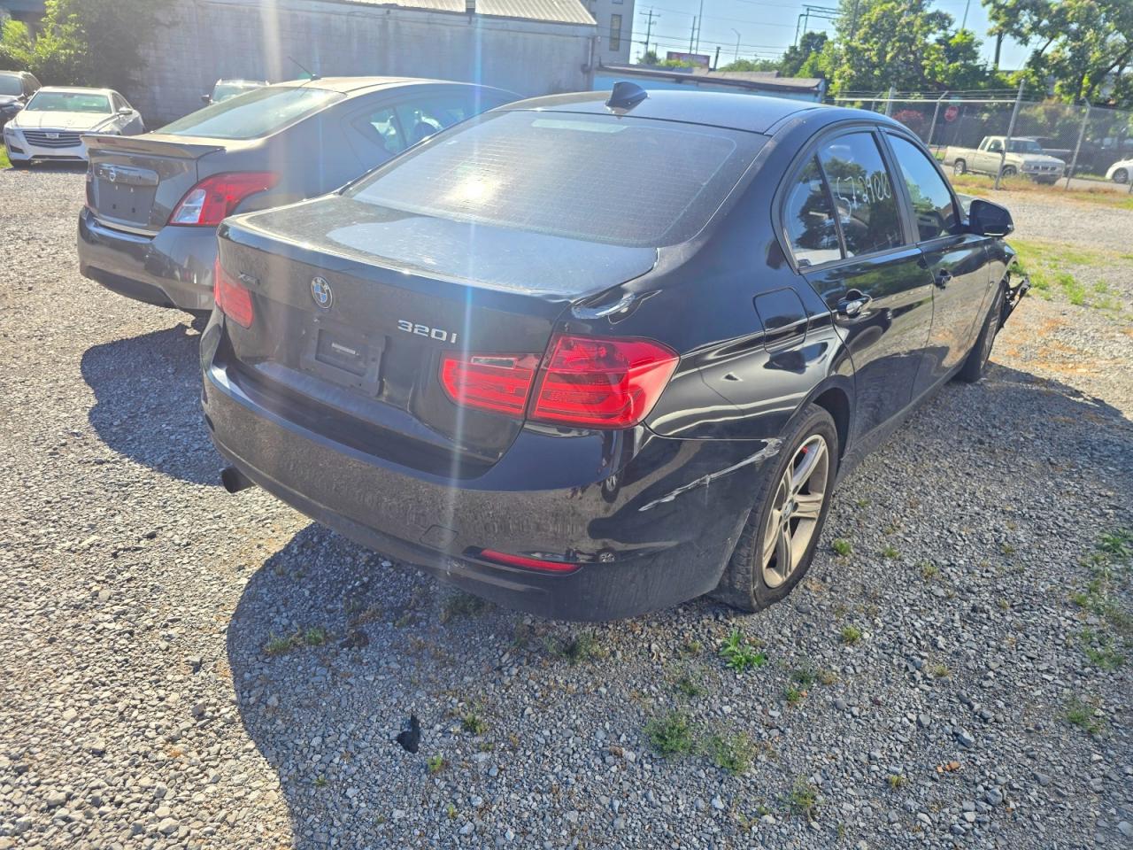 2015 BMW 3 series VIN WBA3C3G51FNS72900 photo 4