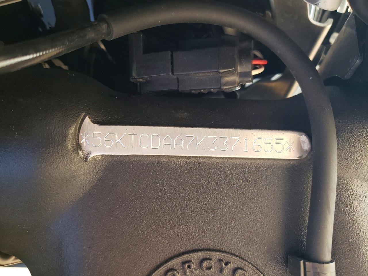 2019 INDIAN Motorcycle VIN 56KTCDAA7K3371655 photo 9