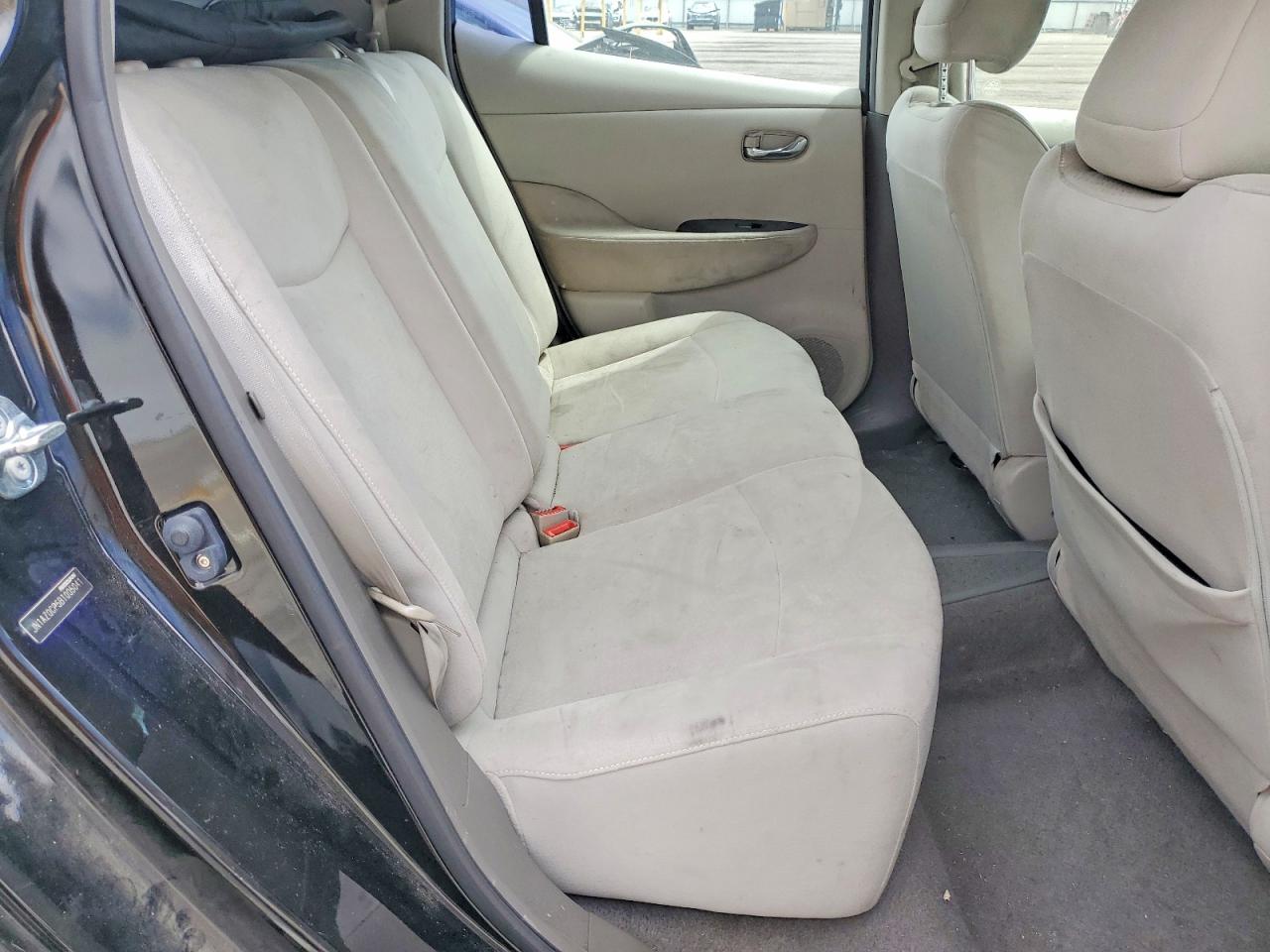 2011 Nissan Leaf VIN JN1AZ0CP5BT005041 photo 10
