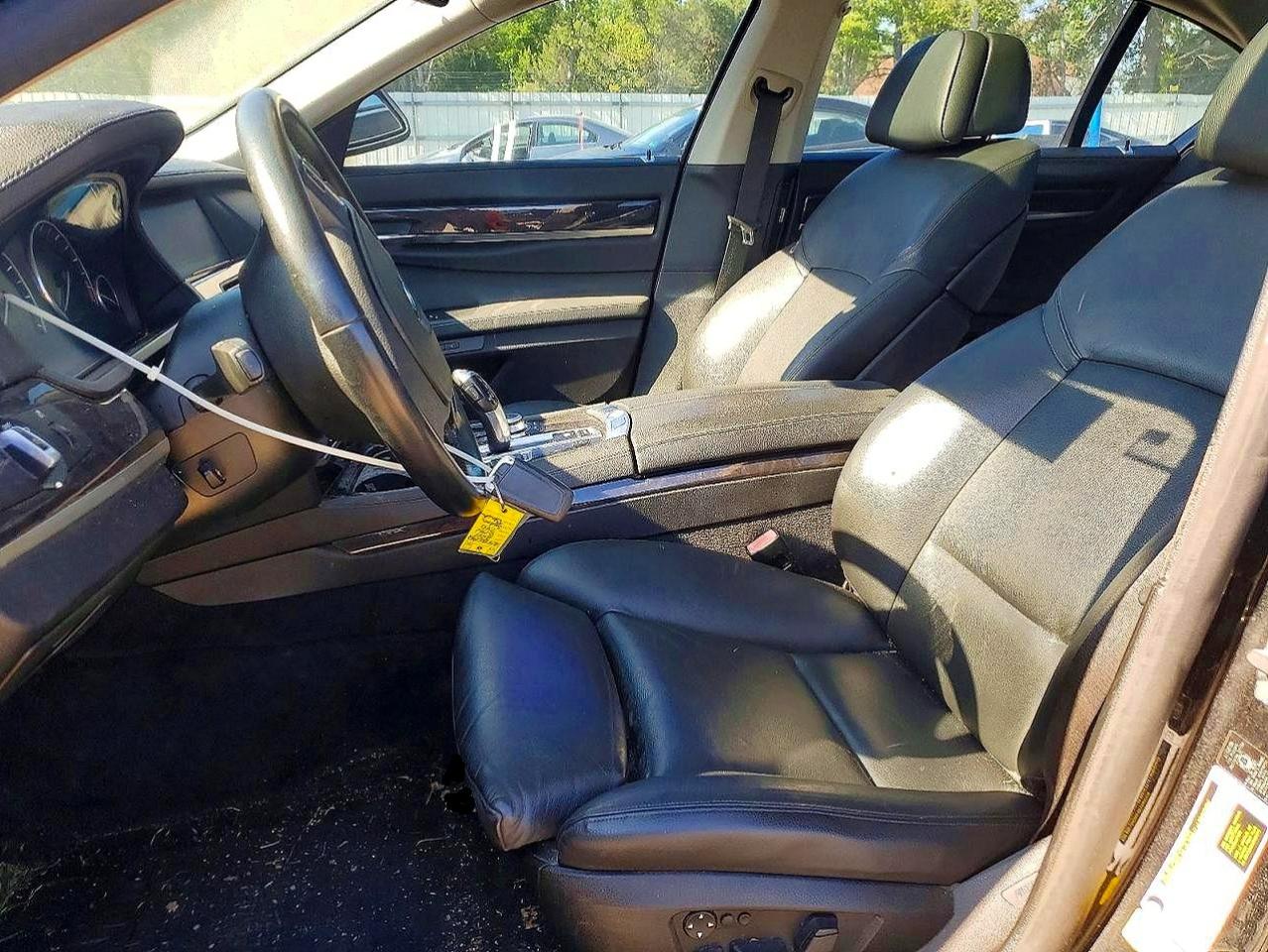 2011 BMW 7 series VIN WBAKA4C53BC612485 photo 7