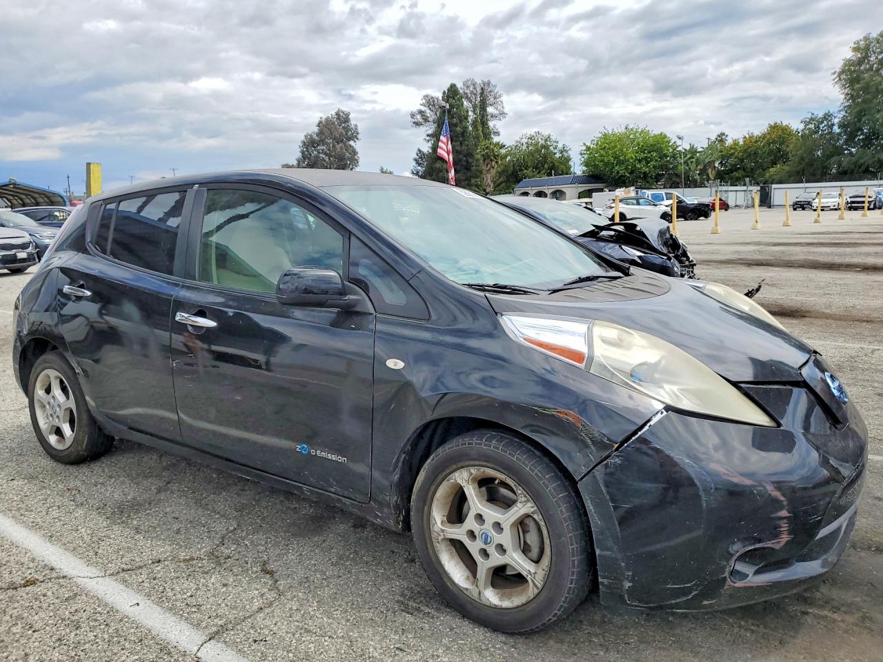 2011 Nissan Leaf VIN JN1AZ0CP5BT005041 photo 4
