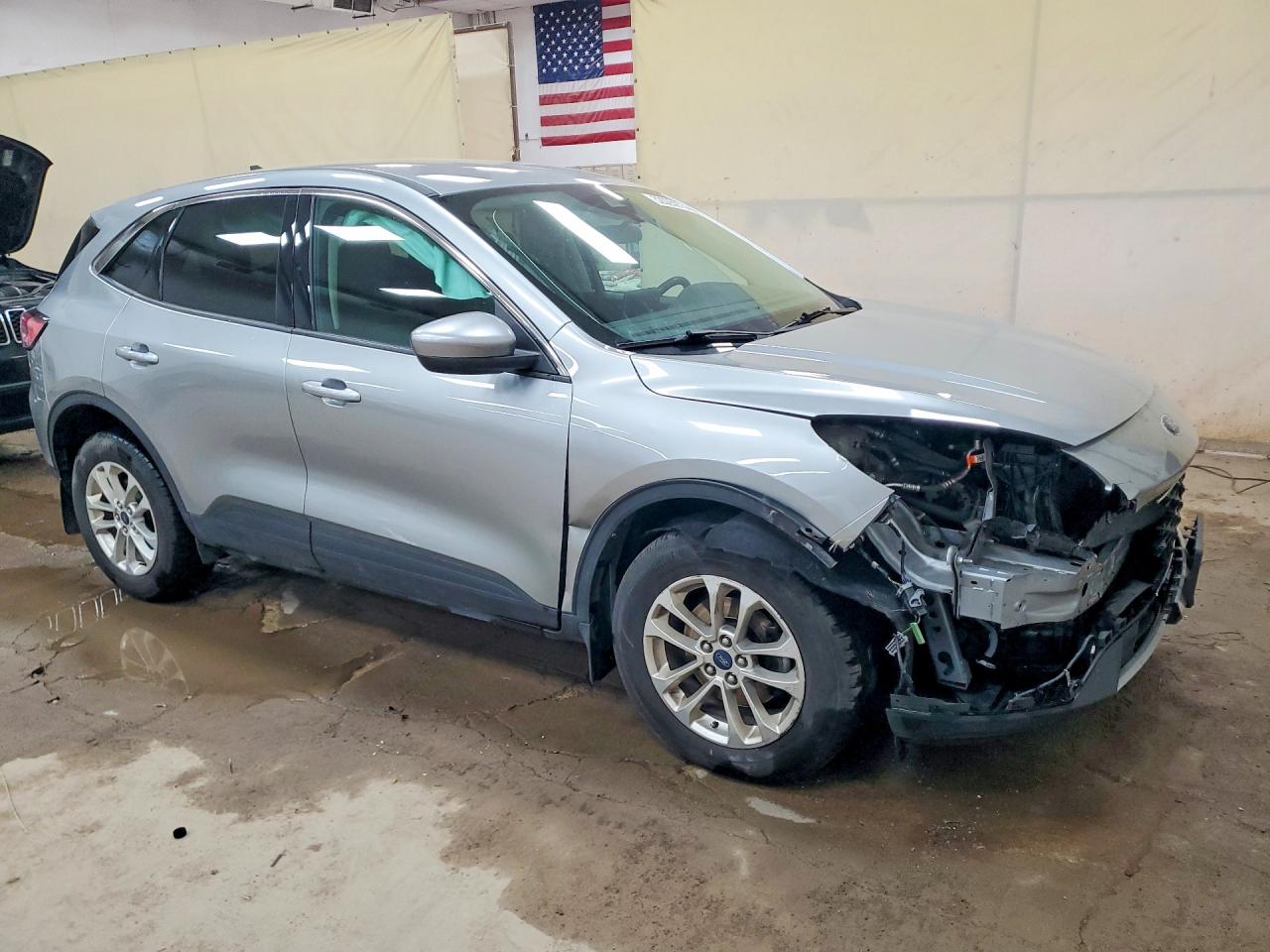 2021 Ford Escape VIN 1FMCU9G69MUB34872 photo 4