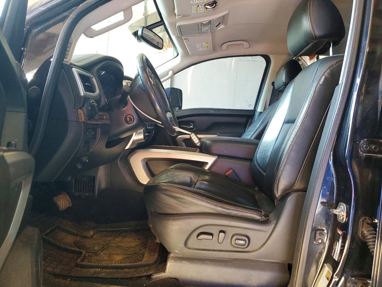 2016 Nissan TITAN VIN 1N6BA1F43GN513887 photo 7