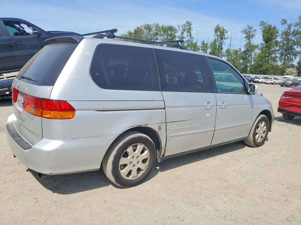 2004 Honda Odyssey VIN 5FNRL18994B002618 photo 3