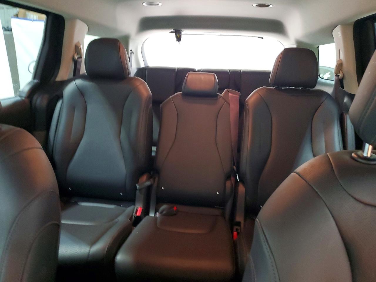 2026 Kia All other VIN KNDNB5KA1T6130289 photo 10