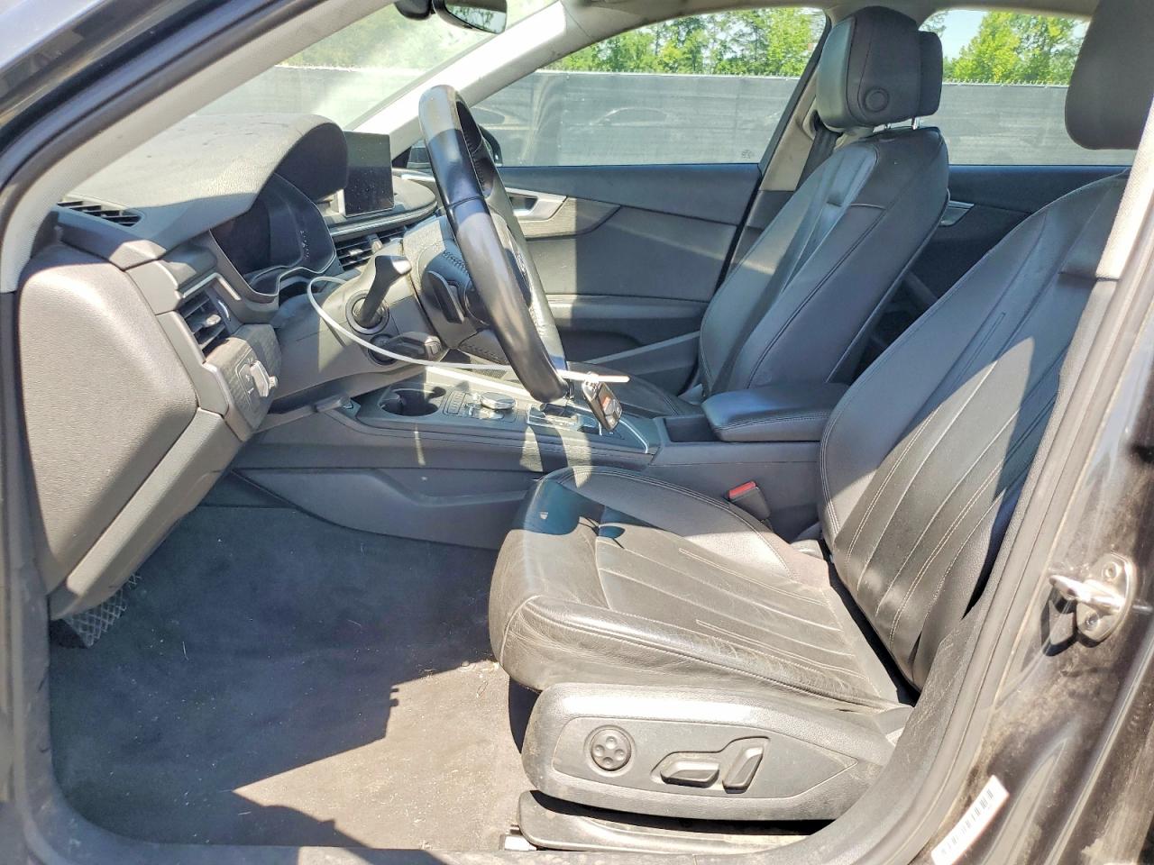 2018 Audi A4 VIN WAUKMAF4XJN018469 photo 7
