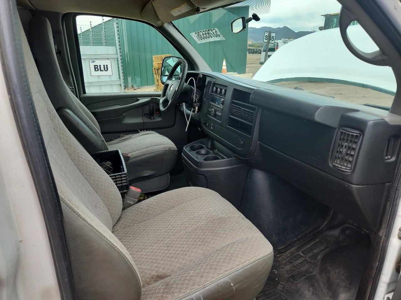 2011 CHEV Express VIN 1GCWGFCGXB1182322 photo 8
