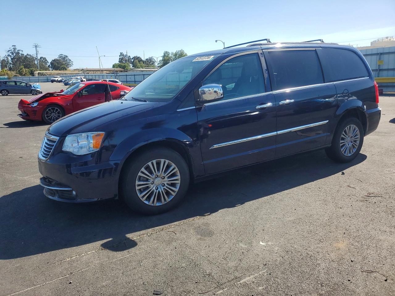 2014 Chrysler Minivan VIN 2C4RC1CGXER183160 photo 1