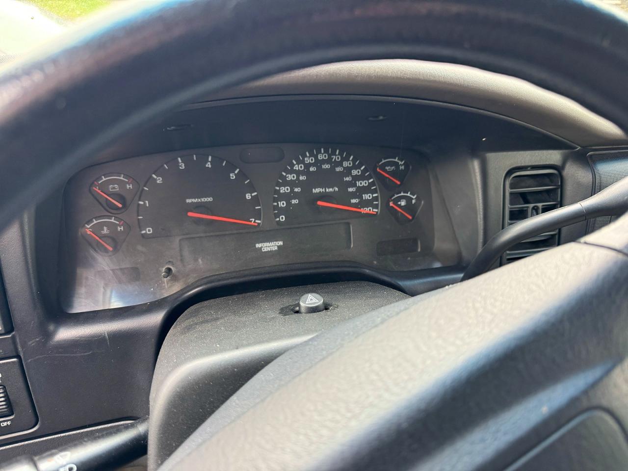 2003 Dodge Dakota VIN 1D7HG38N33S195607 photo 8