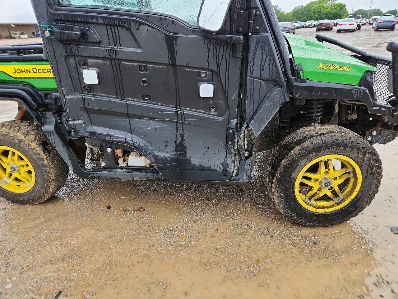 2024 JOHN Xuv835r VIN 1M0835RDCRM070534 photo 9