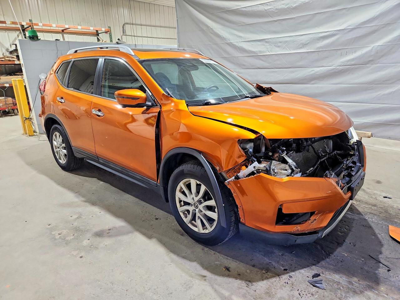 2018 Nissan Rogue VIN 5N1AT2MV9JC758203 photo 4