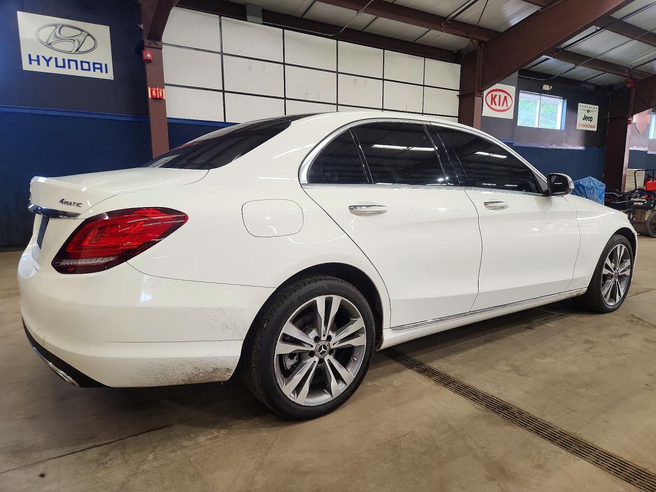 2021 Mercedes-Benz C class VIN W1KWF8EBXMR626194 photo 3