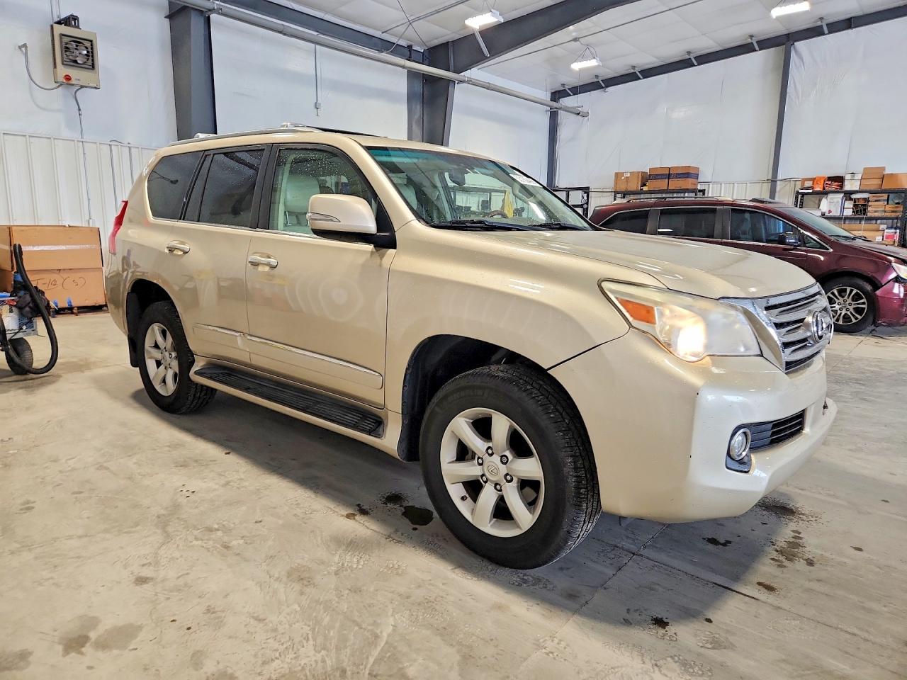 2012 Lexus Gx VIN JTJBM7FX8C5039420 photo 4