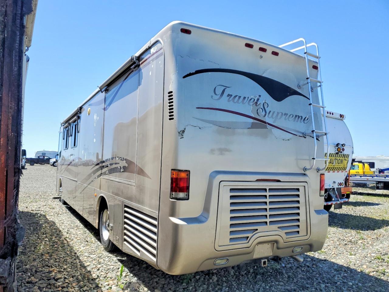 2002 SPARTAN All models VIN 4VZBR49912C041504 photo 3