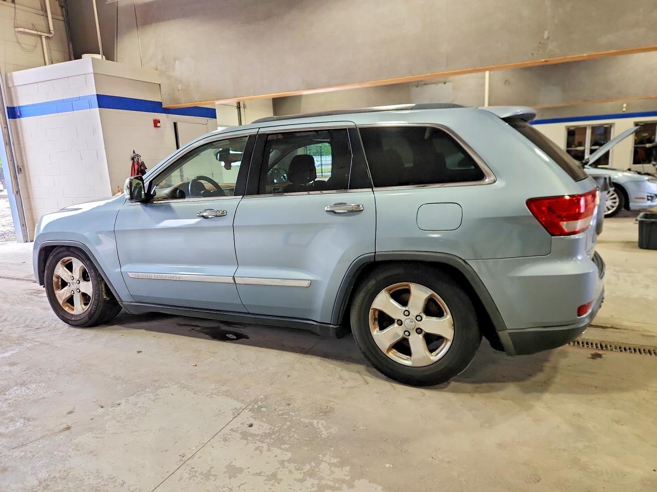 2012 Jeep Cherokee VIN 1C4RJFCT9CC278282 photo 2