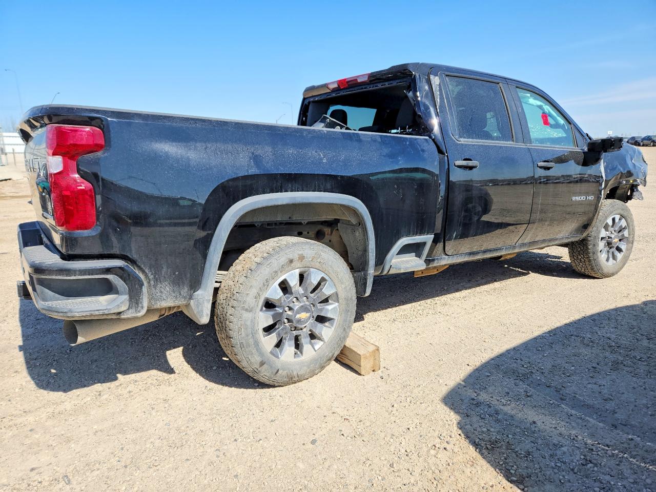 2024 Chevrolet All models VIN 2GC4YMEY4R1258796 photo 3