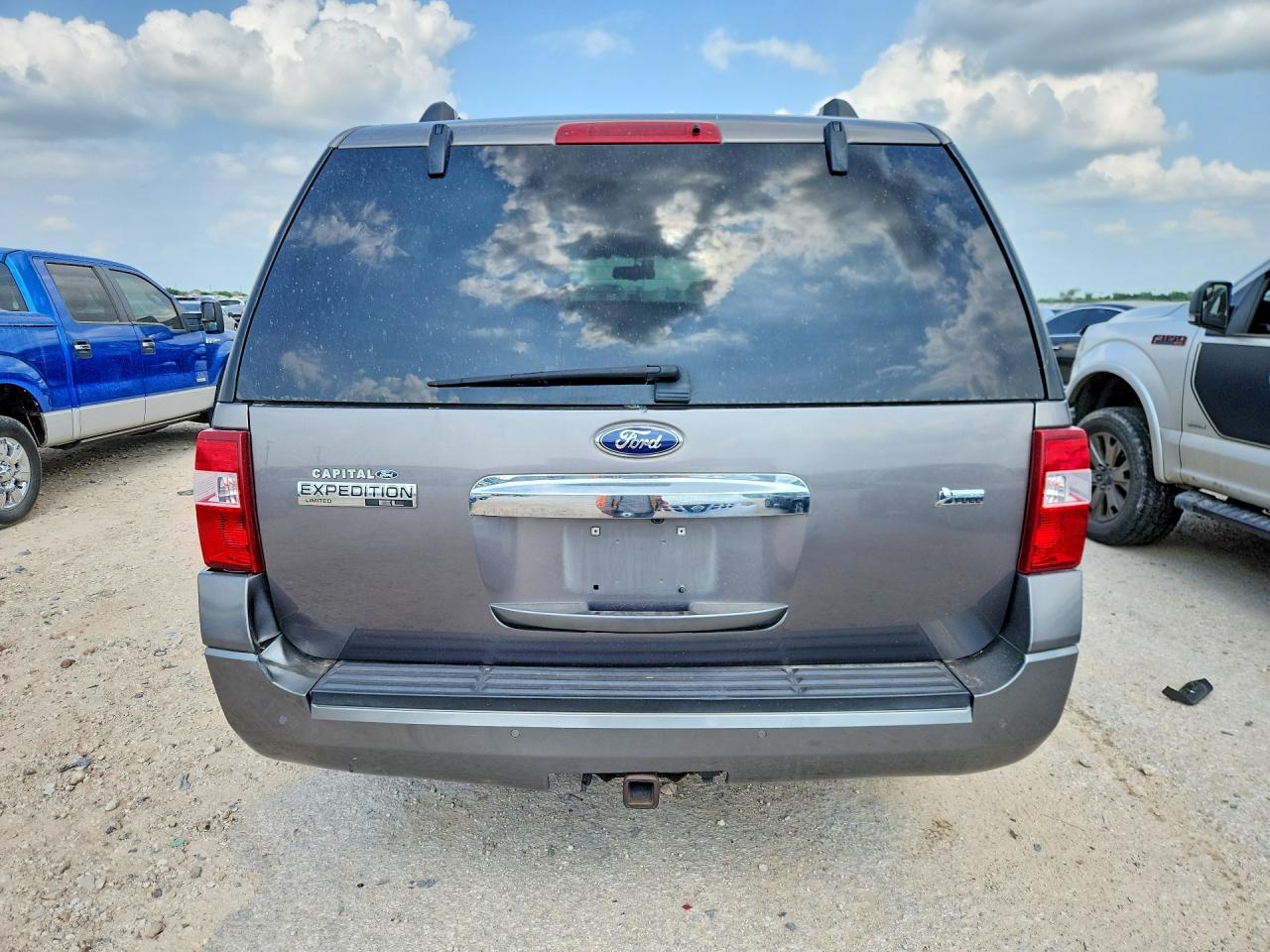 2014 Ford Expedition VIN 1FMJK1K54EEF63877 photo 6