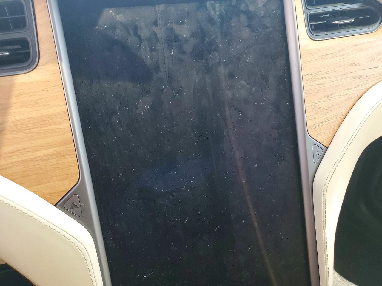 2019 Tesla Model x VIN 5YJXCBE23KF160549 photo 9