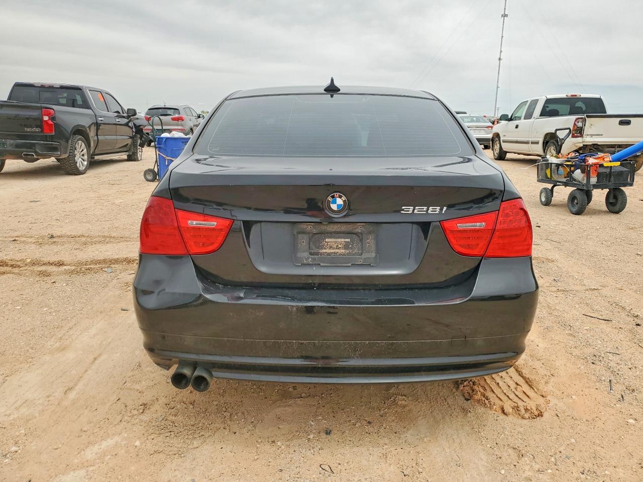 2010 BMW 3 series VIN WBAPH7G58ANM52183 photo 6