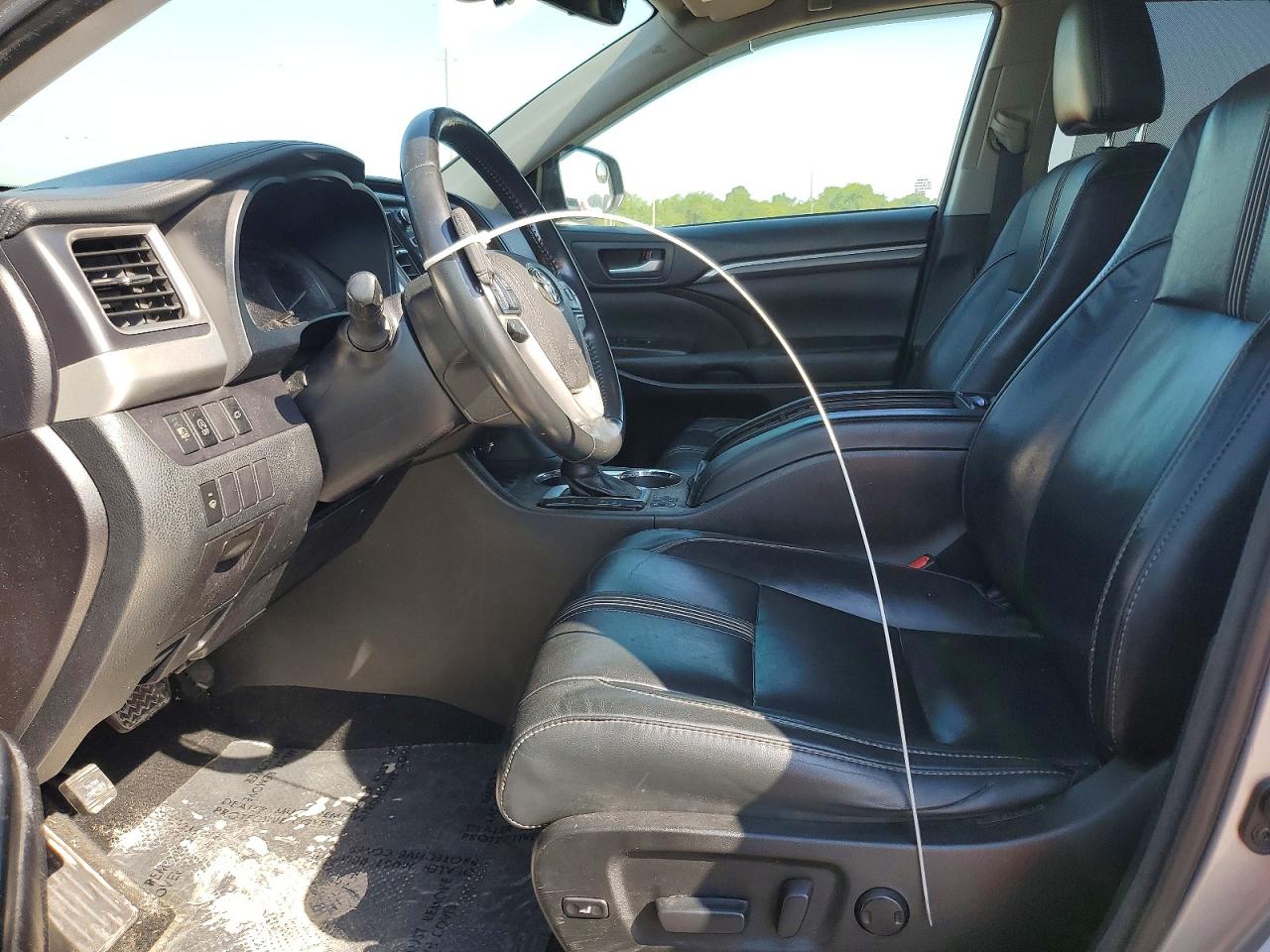 2017 Toyota Highlander VIN 5TDKZRFH4HS517701 photo 7