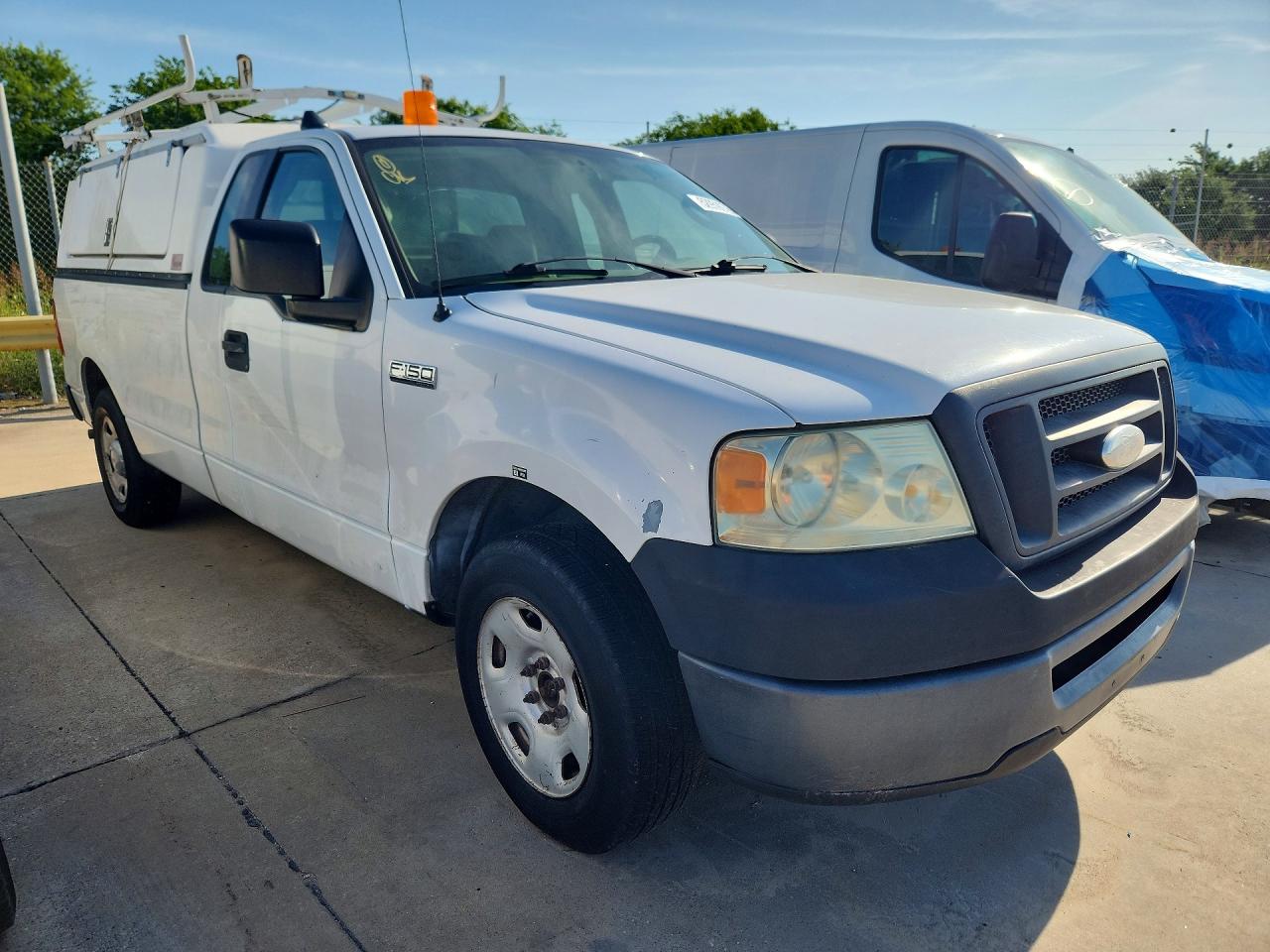 2007 Ford F150 VIN 1FTRF12W27KD54114 photo 4