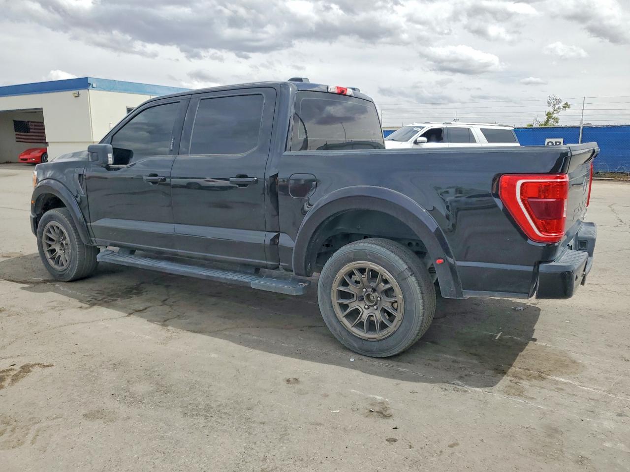 2022 Ford F150 VIN 1FTFW1E57NFA74202 photo 2