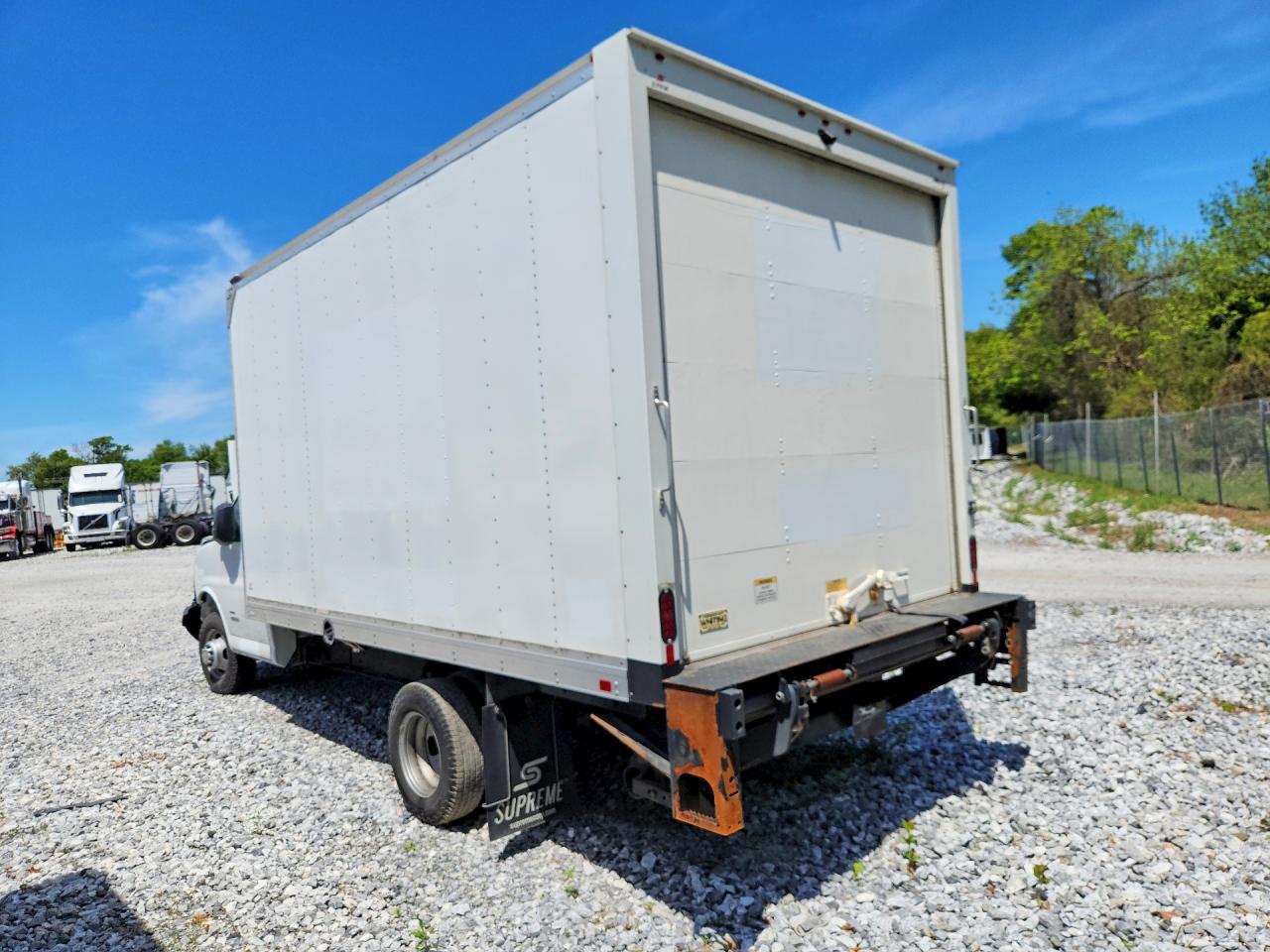 2021 CHEVROLET Express VIN 1HA6GUC78MN001844 photo 2