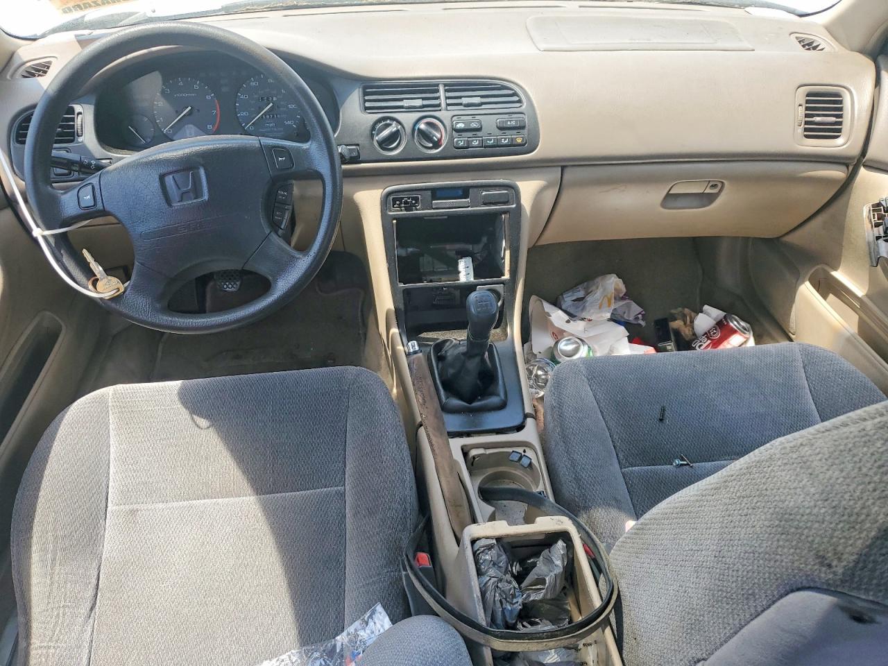 1997 Honda Accord VIN 1HGCD5560VA144646 photo 8