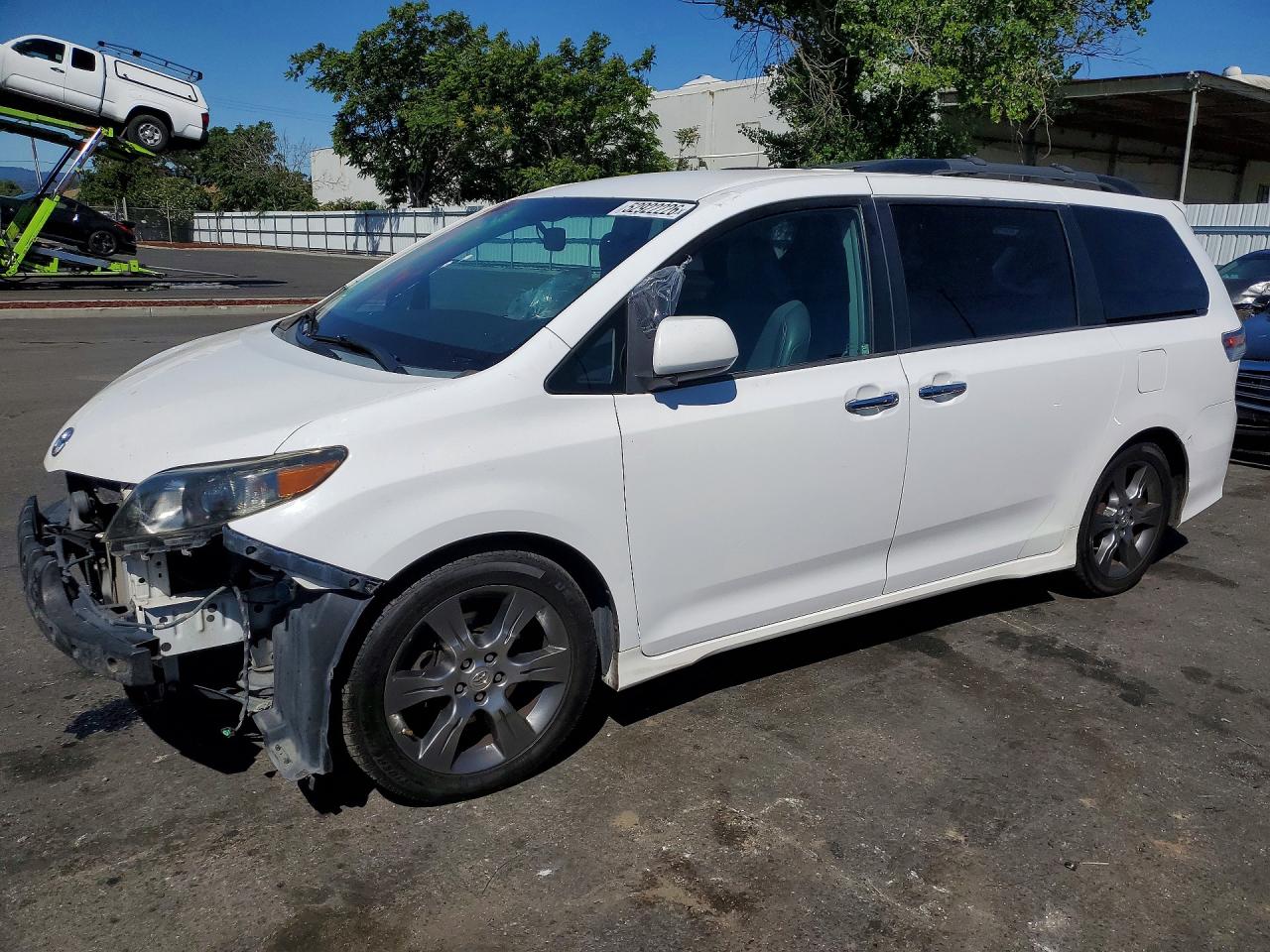 2013 Toyota Sienna VIN 5TDXK3DC8DS398348 photo 1
