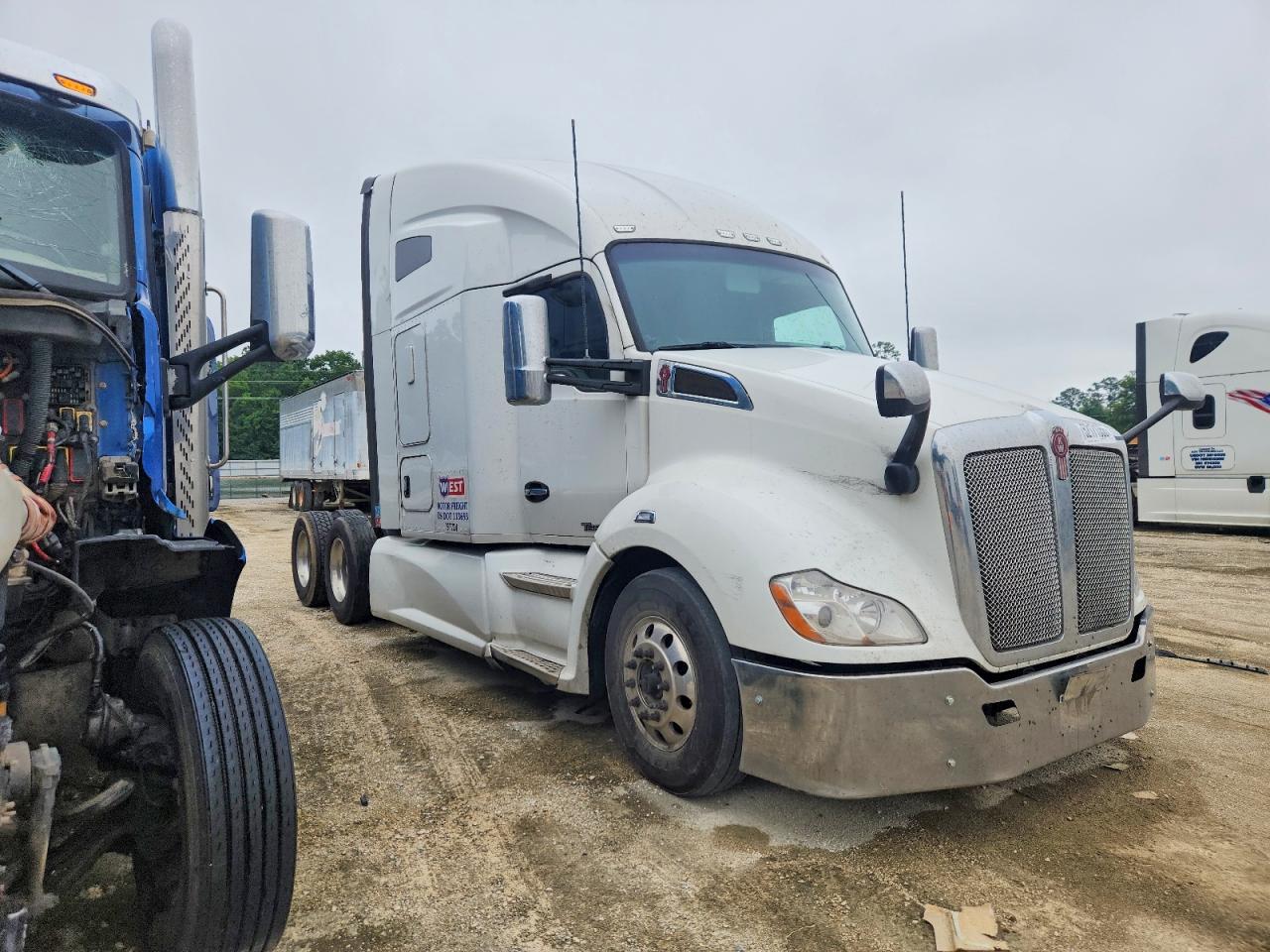 2020 KENWORTH All other VIN 1XKYDP9X6LJ311144 photo 1