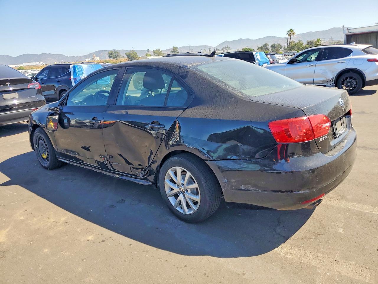 2011 VOLK Jetta VIN 3VWDZ7AJ1BM357952 photo 2