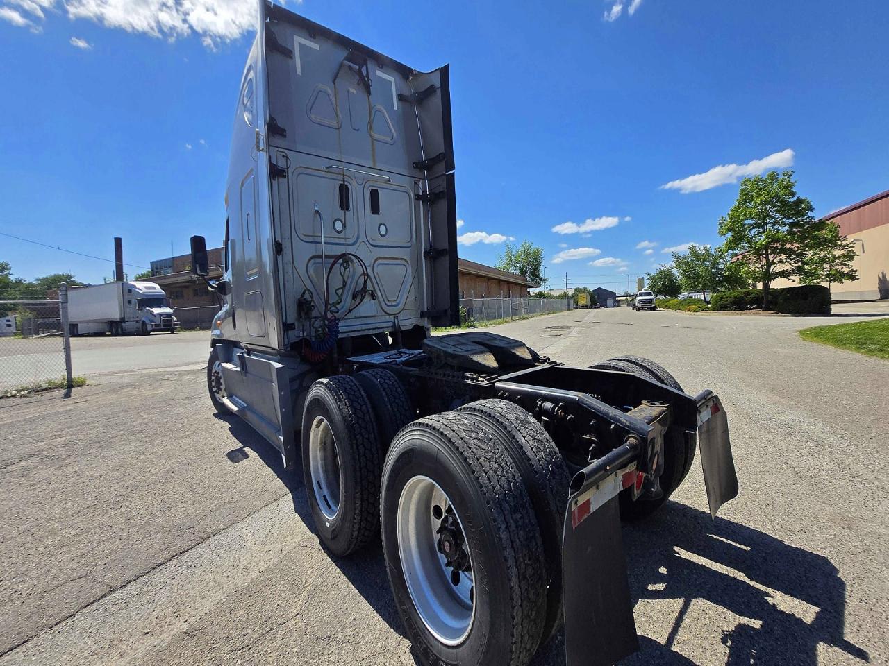 2016 FREIGHTLINER All other VIN 3AKGGLD5XGSGU7466 photo 3