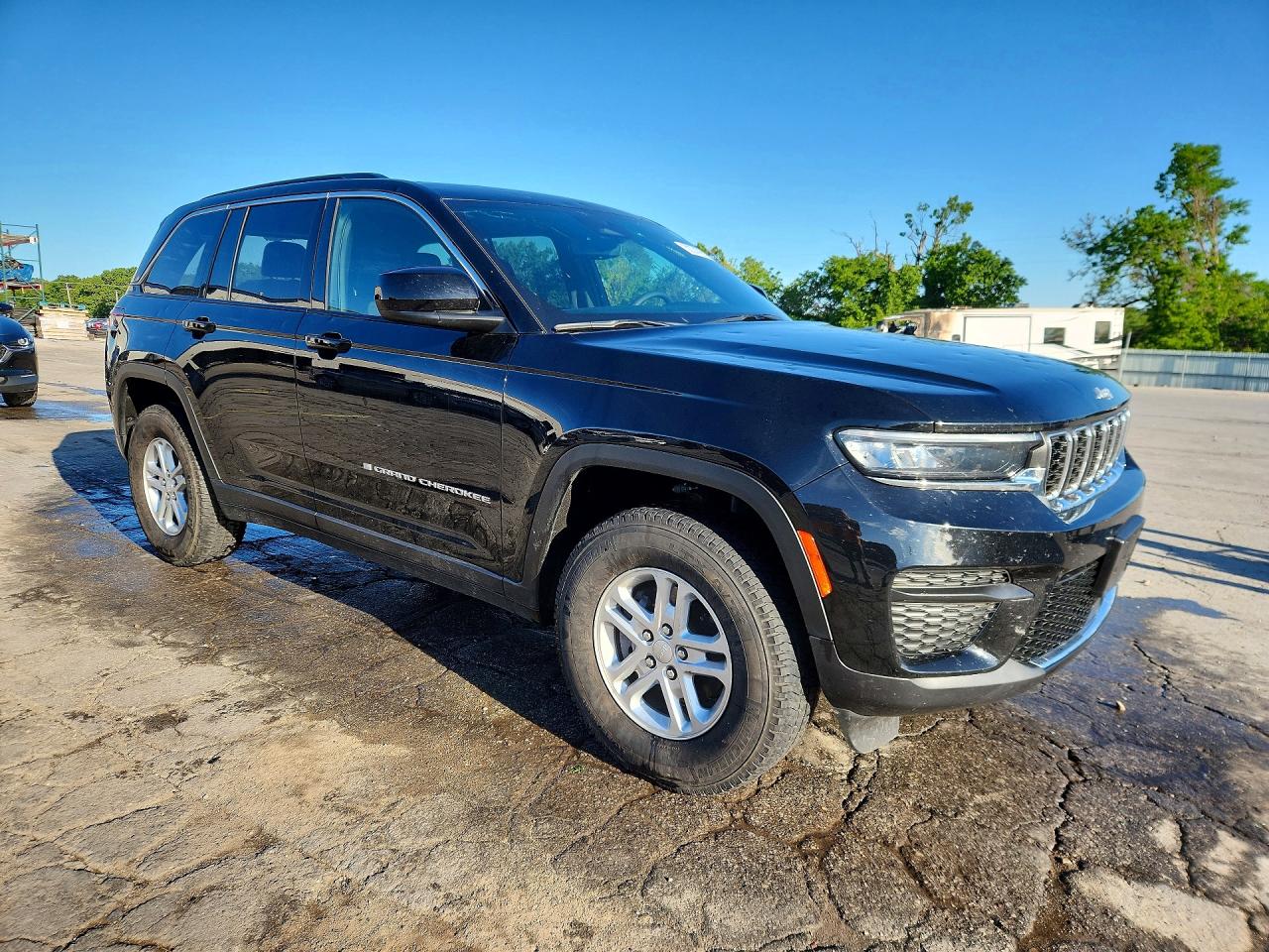 2024 Jeep Cherokee VIN 1C4RJHAG6RC216641 photo 4