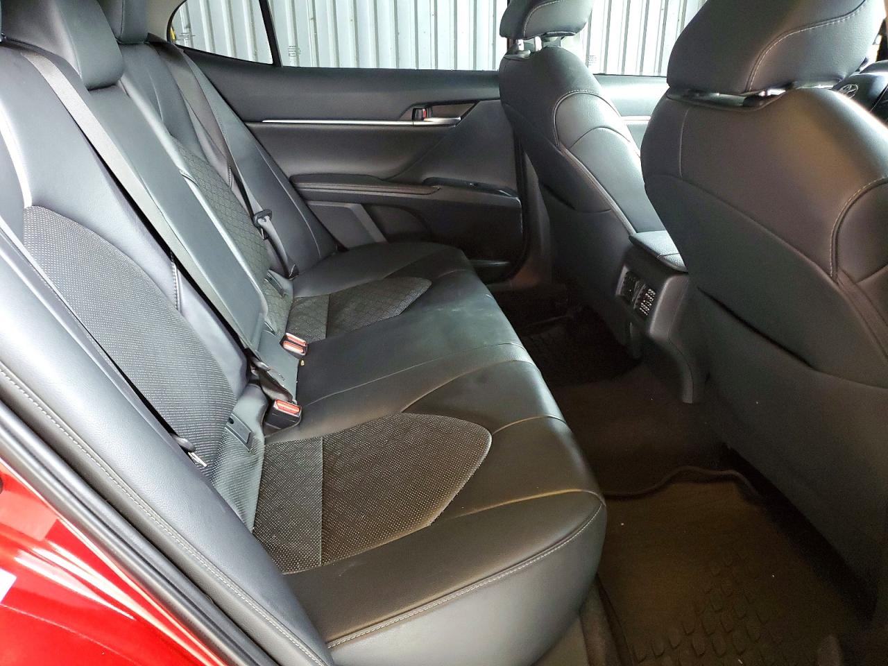 2019 Toyota Camry VIN 4T1B61HK2KU160102 photo 10