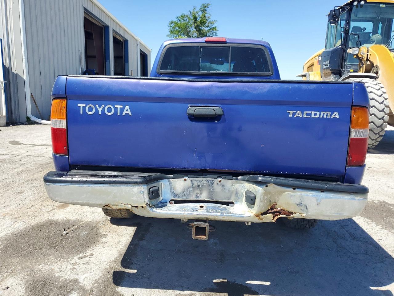 1995 Toyota Tacoma VIN 4TAUN73C8SZ064900 photo 6