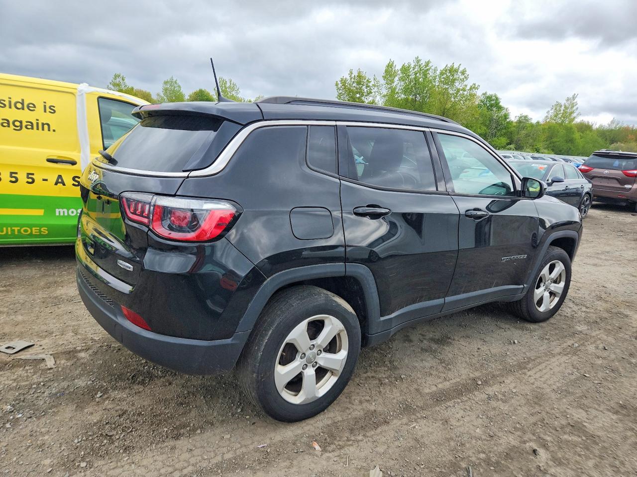 2019 JEEP Compass VIN 3C4NJDBB5KT647511 photo 3