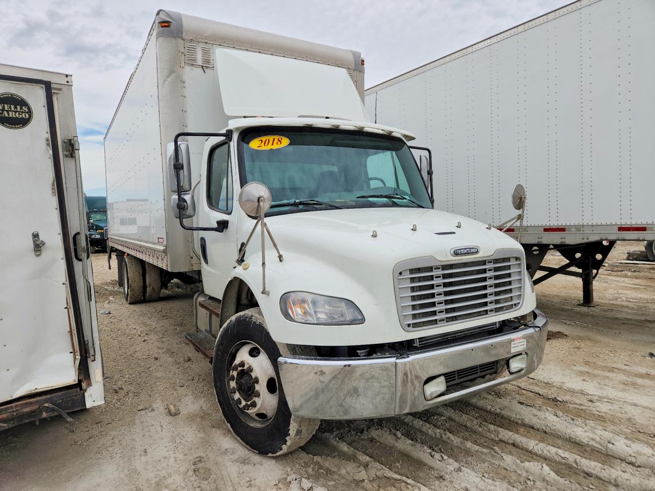 2019 FREIGHTLINER All other VIN 3ALACXFC2KDKG1954 photo 4