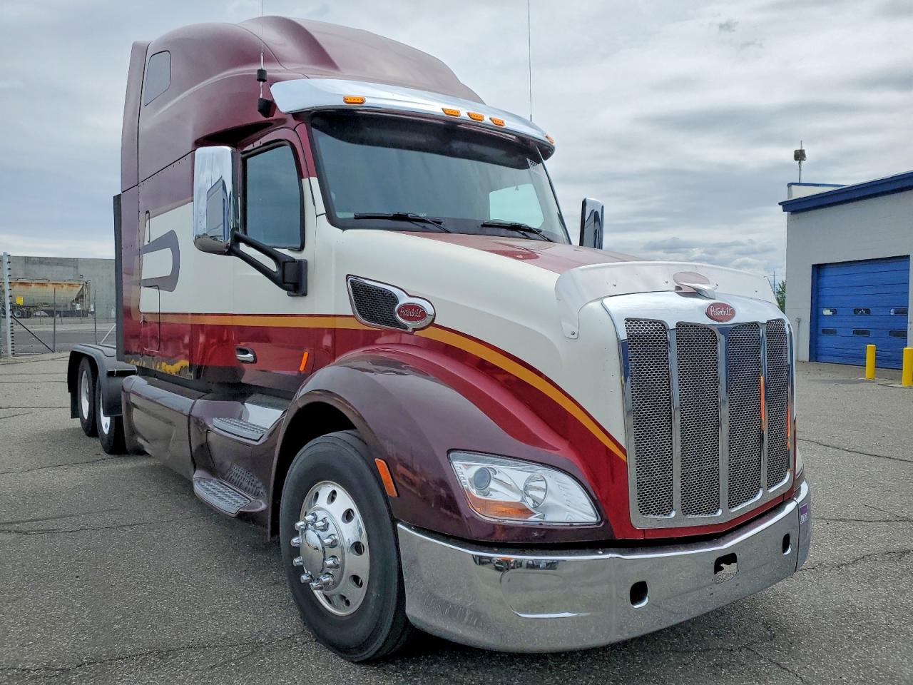2020 PETERBILT All other VIN 1XPBDP9X2LD652491 photo 1