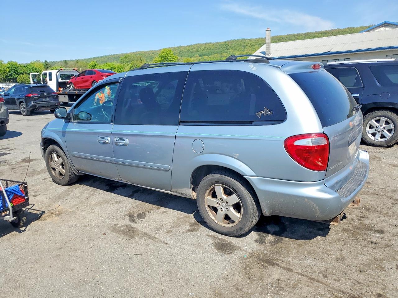 2005 Dodge Caravan VIN 2D4GP44L65R287673 photo 2
